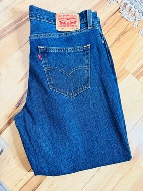 Levi's Dark Blue Men's Relaxed Jeans - 550 Style